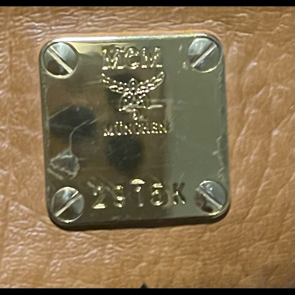 MCM ICONIC MONOGRAM WAIST BAG - Picture 5 of 5